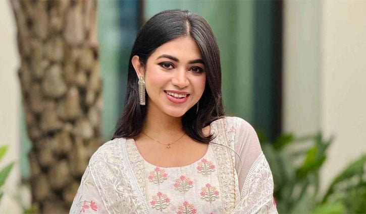 ‘আমার শরীর, আমার পোশাক—সিদ্ধান্ত নেওয়ার অধিকার আপনাদের নেই’