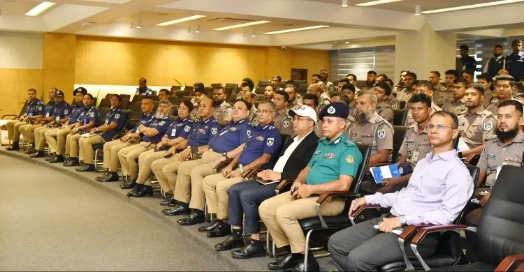 স্থানীয় সরকার নির্বাচন সামনে রেখে প্রশিক্ষণ নিচ্ছেন ৩৮ হাজার পুলিশ