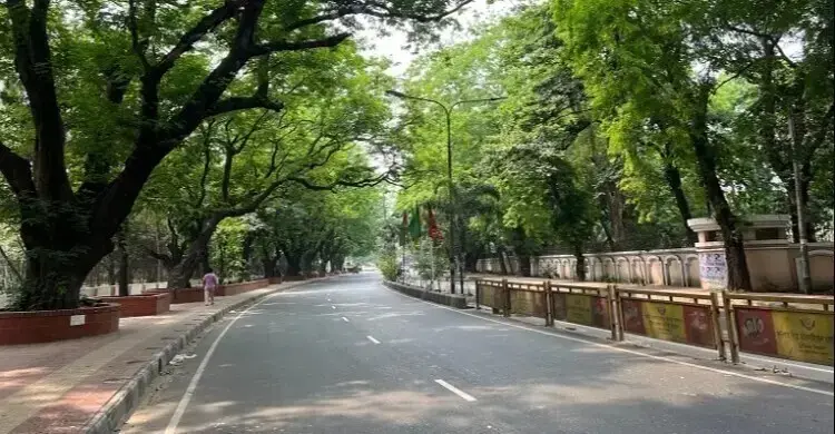 ঢাকার বাতাস আজ কেমন?