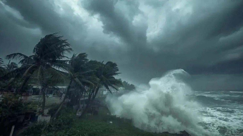 রাত ১টার মধ্যে ১১ অঞ্চলে ঝড়ের শঙ্কা, সতর্কসংকেত