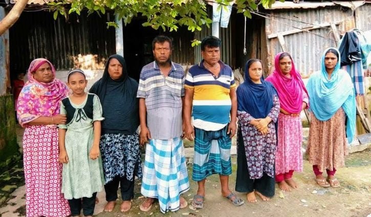 কিশোরগঞ্জে সালিশের রায় না মানায় ২১ দিন ধরে একঘরে ২০ সদস্যের পরিবার