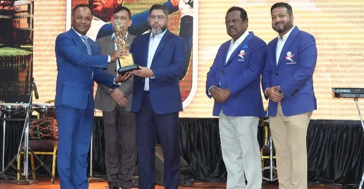 সিএএস কাপ প্রফেশনাল গলফ টুর্নামেন্টের পুরস্কার বিতরণ করলেন সেনাপ্রধান