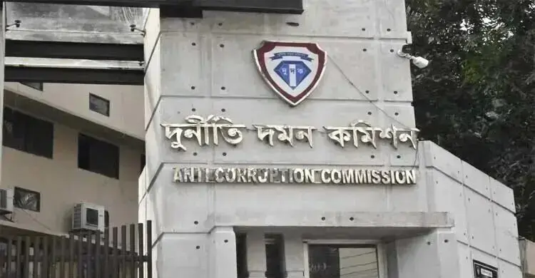 প্রিমিয়ার গ্রুপের ৩ কর্মকর্তাকে দুদকের জিজ্ঞাসাবাদ
