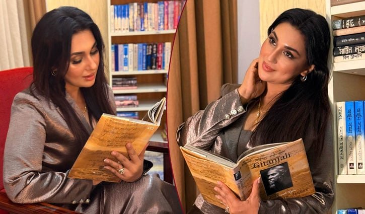 অপুর হাতে ‘গীতাঞ্জলি’, লাইব্রেরিতে ভিন্ন লুকে ফটোশুট