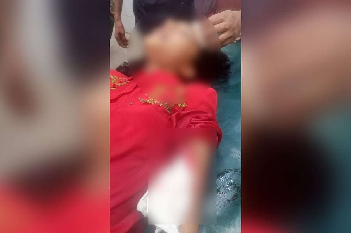 ঘরে ঢুকে আলমারি খুলে টাকা নিচ্ছিল অচেনা যুবক, চিৎকার দিতেই ষষ্ঠ শ্রেণির ছাত্রীকে ছুরিকাঘাত