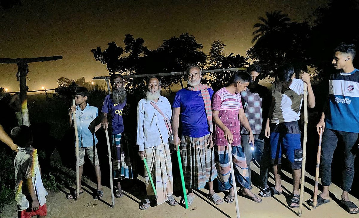 দিনাজপুরে অর্ধশতাধিক নারী–পুরুষকে ঠেলে পাঠানোর চেষ্টা, ঠেকাল বিজিবি–গ্রামবাসী