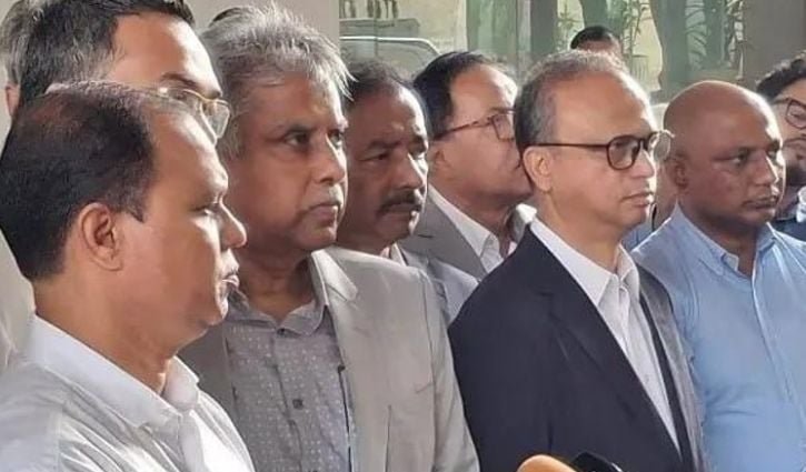 মঙ্গলবার রাত থেকে গ্যাস-বিদ্যুৎ স্বাভাবিক হবে, ব্যবসায়ী নেতাদের প্রধানমন্ত্রী