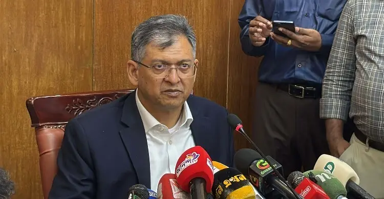৭ জনের ফাঁসির রায়ে ককটেল বড় বিষয় নয়, জড়িতরা শনাক্ত: স্বরাষ্ট্রমন্ত্রী