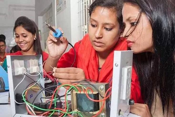 যেনতেনভাবে চলা ২৪৬ কারিগরি শিক্ষাপ্রতিষ্ঠানে ভর্তি বন্ধ, তালিকায় আরও ১১২