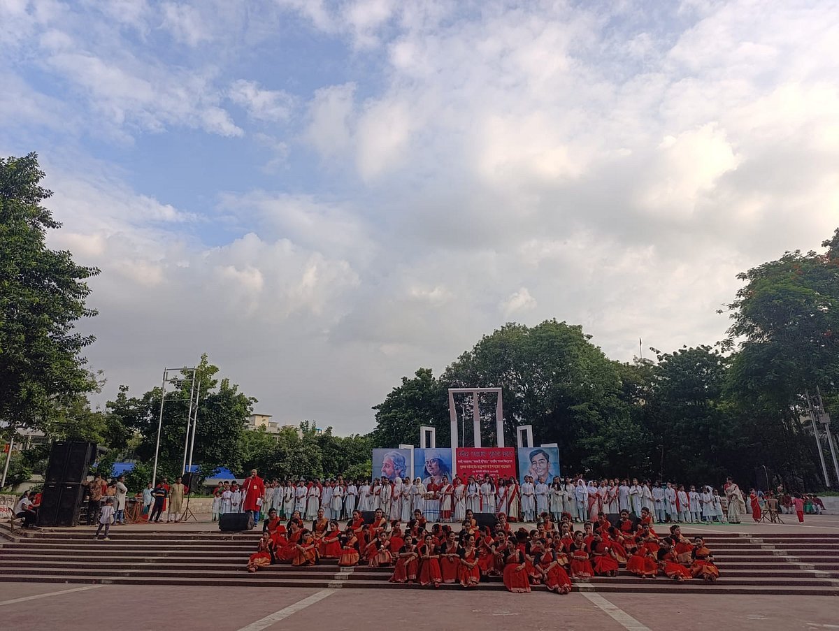 শতবর্ষে শহীদ মিনারে শতকণ্ঠে ‘কাণ্ডারী হুঁশিয়ার’