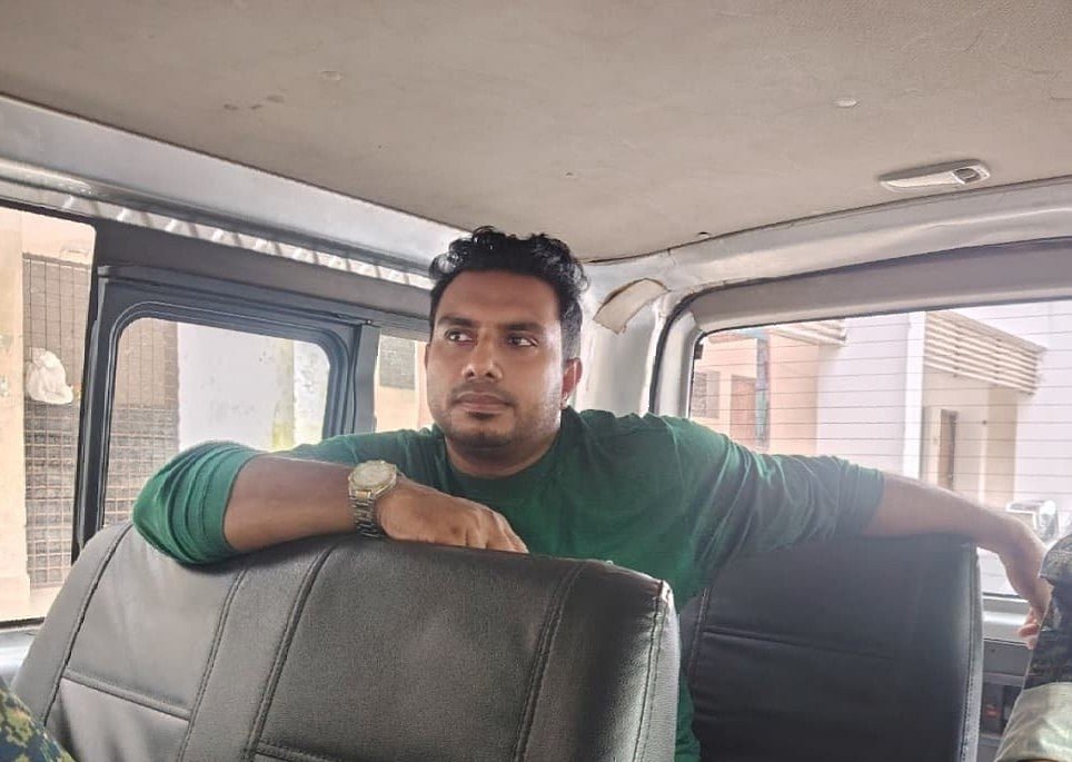 অবৈধ ওষুধ তৈরির দায়ে ফরিদপুরে এনসিপি নেতার কারাদণ্ড