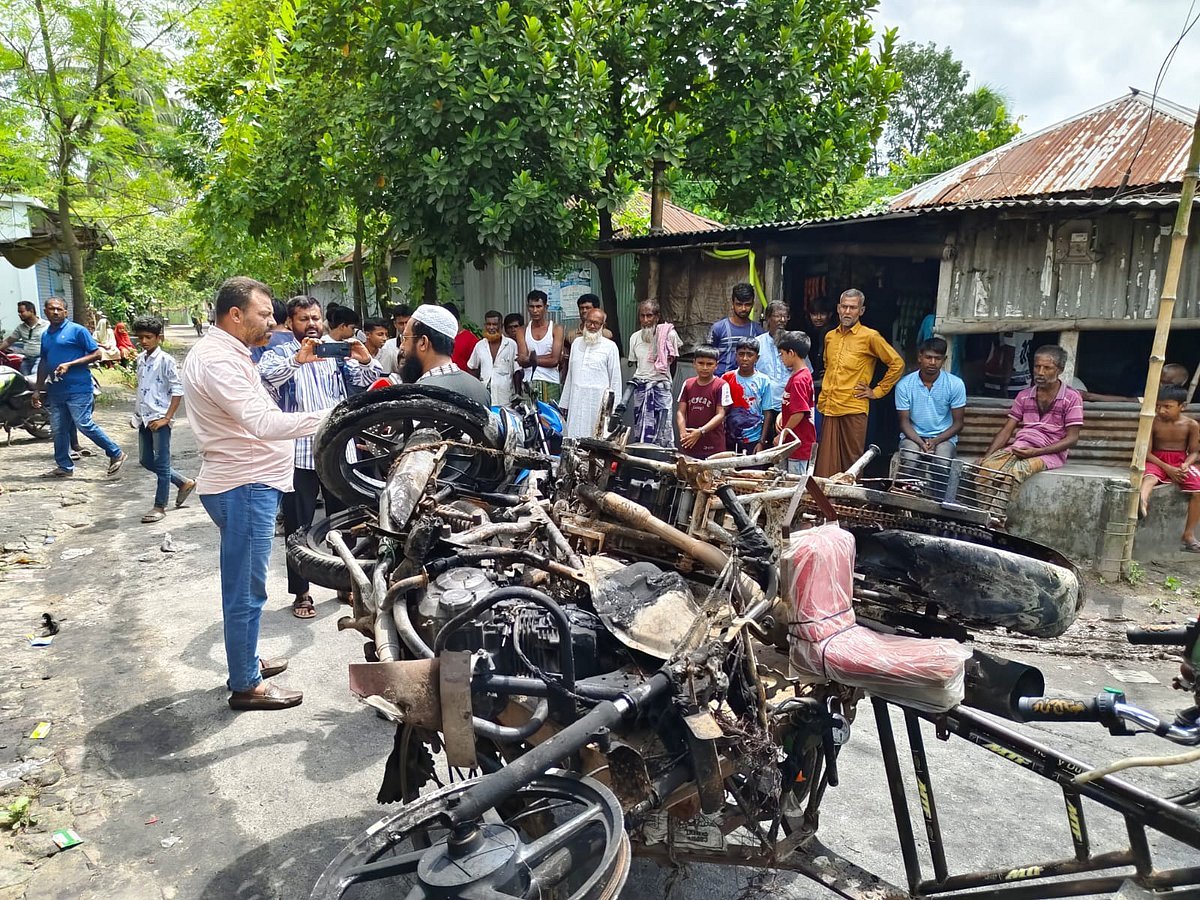 কুষ্টিয়ায় সম্ভাব্য চেয়ারম্যান প্রার্থী ও সমর্থকদের বাড়িতে ভাঙচুর, অভিযোগ বিএনপি নেতা–কর্মীদের বিরুদ্ধে
