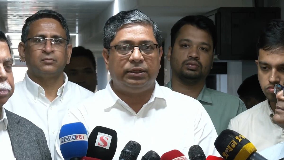 মন্ত্রী বড়, নাকি সংসদ সদস্য—কর্মকর্তাদের উদ্দেশে প্রশ্ন প্রতিমন্ত্রী শাহে আলমের