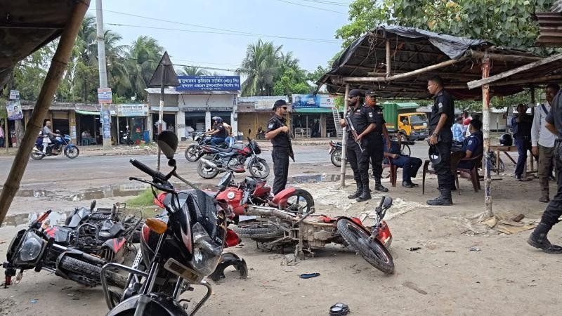 নাটোরে বিএনপির দুই গ্রুপের সংঘর্ষ, আহত ৬