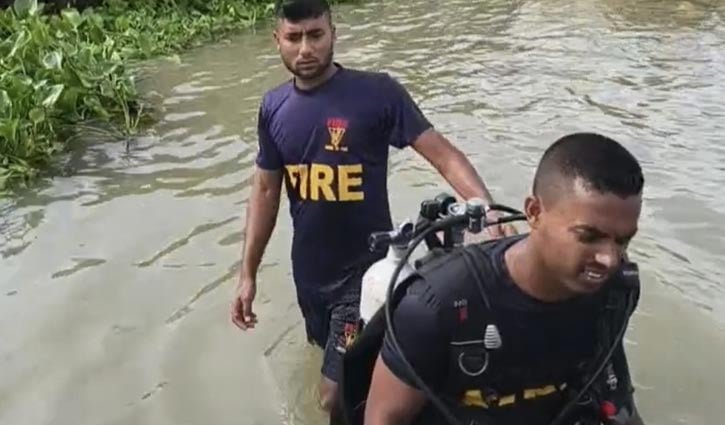 মেঘনায় ৩ স্কুলছাত্র নিখোঁজ, ২ জনের লাশ উদ্ধার 