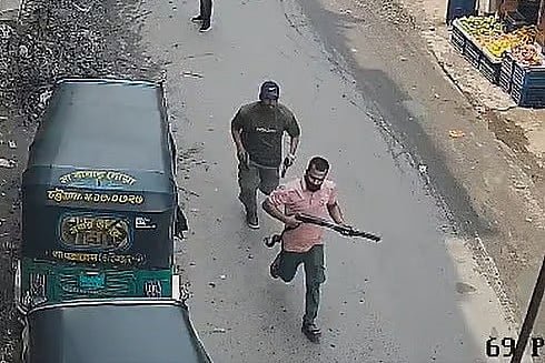 চট্টগ্রামে সন্ত্রাসীদের ধরতে ৪ ক্যাম্প, এআই ক্যামেরা ও ড্রোন চায় পুলিশ