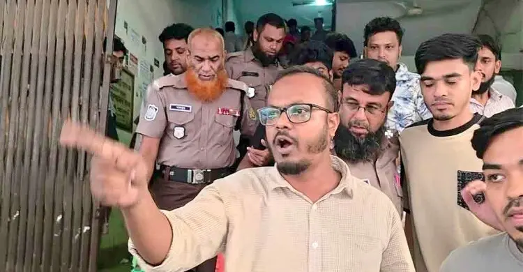 নাশকতার পরিকল্পনার অভিযোগে গ্রেফতার ৮ জন রিমান্ডে