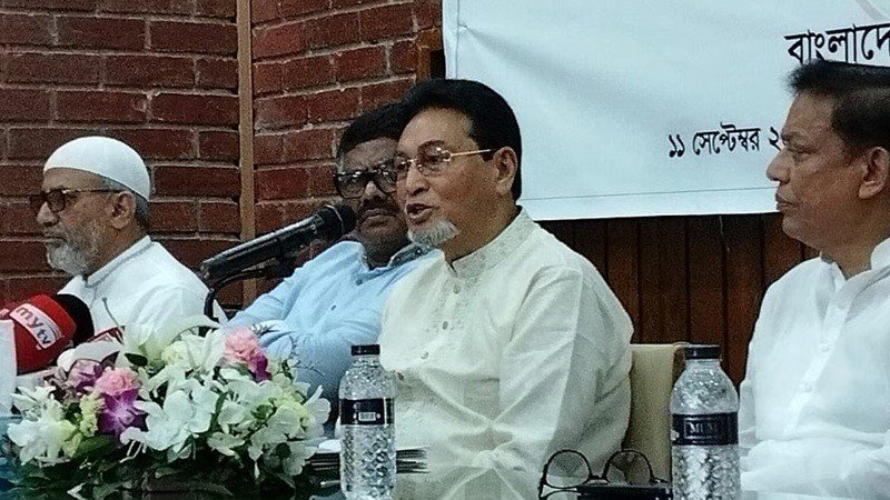 শেখ হাসিনার ১ বছরের খাবারের বিল ৩৫ কোটি টাকা, আর তারেক রহমানের ২৩০০ টাকা'