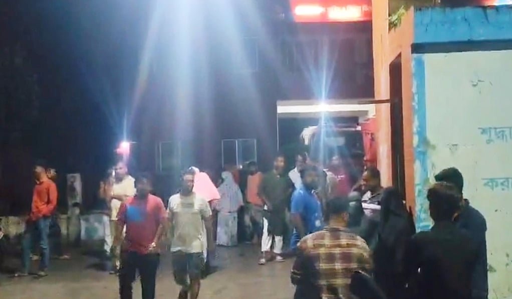 কুমিল্লায় একযোগে কিশোর গ্যাংবিরোধী অভিযানে ১৮ থানার পুলিশ, আটক ৬২৪