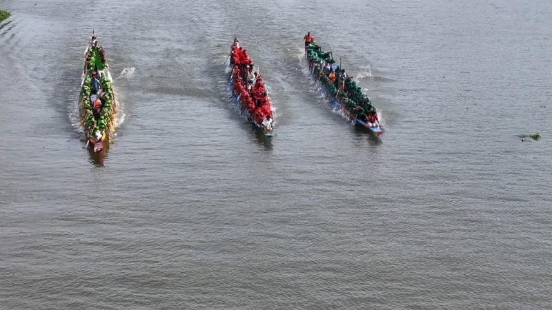 দুই বছর পর তিতাসে নৌকা বাইচ, জিতল শাপলা ভয়েস ক্লাব