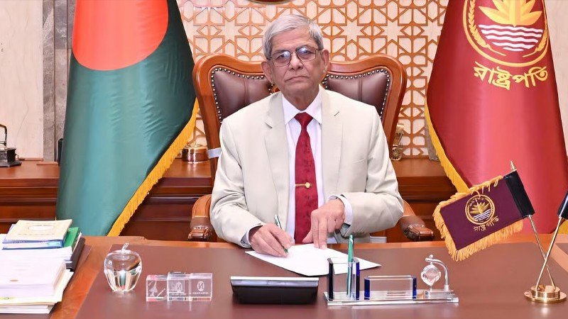 বাস্তবসম্মত ও কর্মমুখী শিক্ষা দানে বিশেষ জোর দিতে হবে: রাষ্ট্রপতি