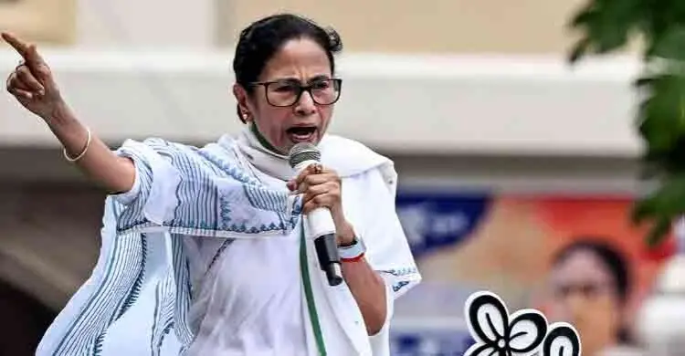 বিজেপি পশ্চিমবঙ্গজুড়ে পুলিশ-গেরুয়া বাহিনী দিয়ে তাণ্ডব চালাচ্ছে: মমতা