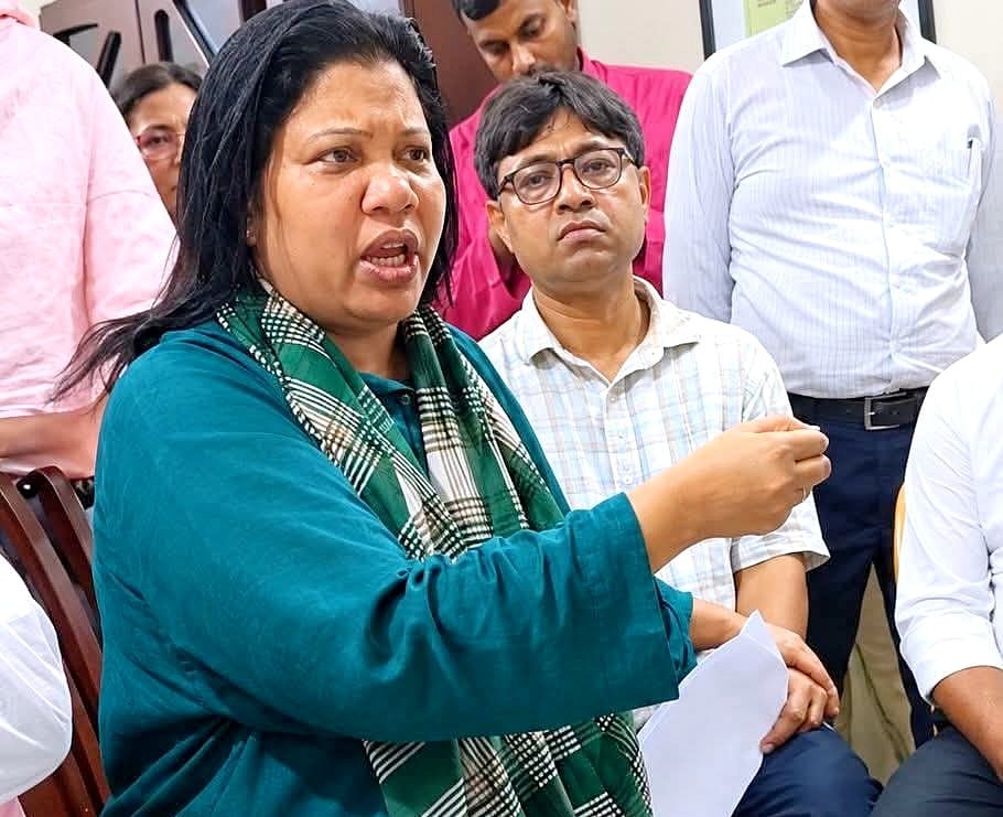 ‘আমার দুধের বাচ্চাকে কেন ভিকটিম ব্লেমিং করা হচ্ছে’—প্রশ্ন অপ্রতিমের মায়ের