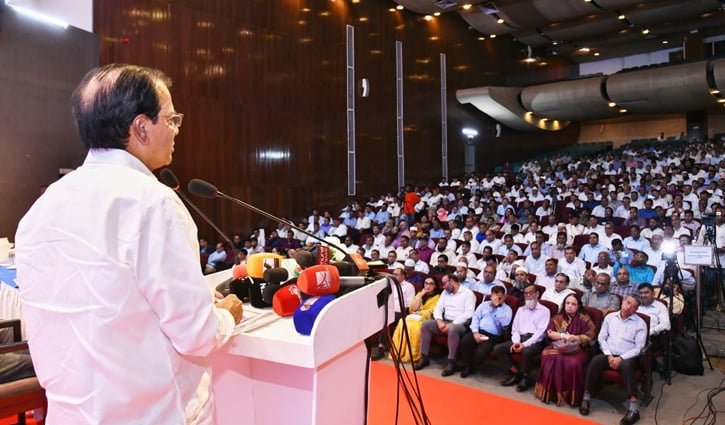 গ্রামীণ অর্থনীতিতে প্রাণচাঞ্চল্য এনেছে দুর্যোগ ব্যবস্থাপনা মন্ত্রণালয়: দুলু