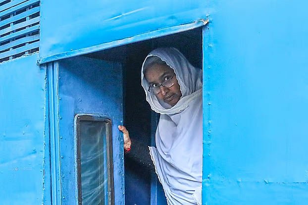 স্বামীকে শেষ বিদায় জানাতে ১২ ঘণ্টার প্যারোলে মুক্তি পাচ্ছেন দীপু মনি
