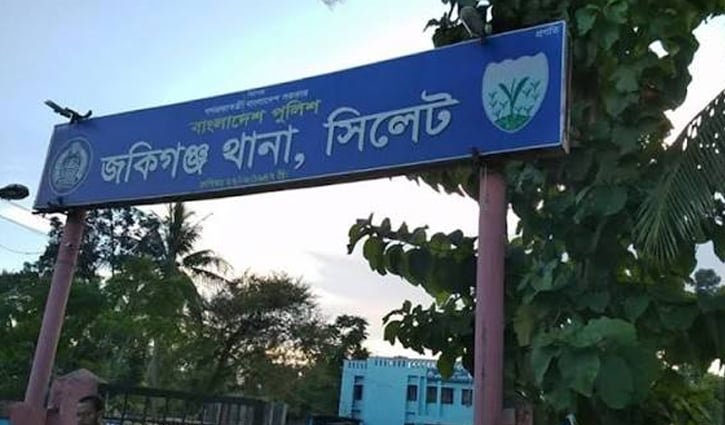 একই রশিতে ঝুলছিল অন্তঃসত্ত্বা গৃহবধূ ও শিশু সন্তানের লাশ