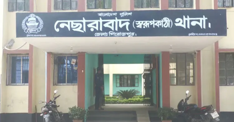 ট্রলারে মিলল ২২০ কেজি হরিণের মাংস, দুই যুবক গ্রেফতার