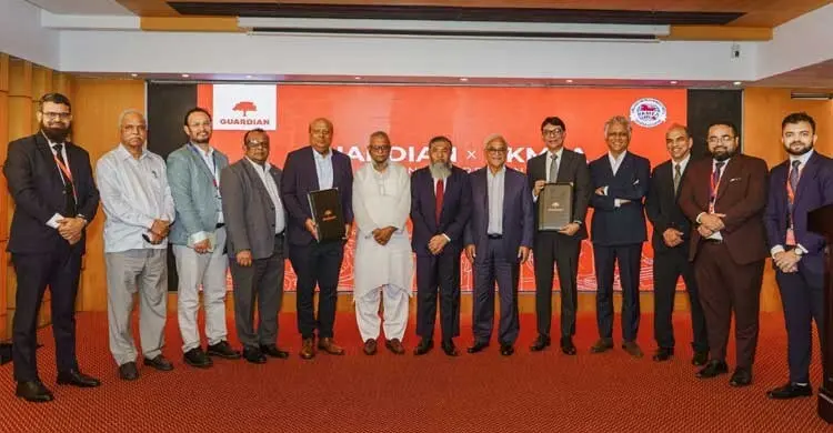 নিটওয়্যার কর্মীদের বিমা সুরক্ষায় বিকেএমইএ-গার্ডিয়ান সমঝোতা