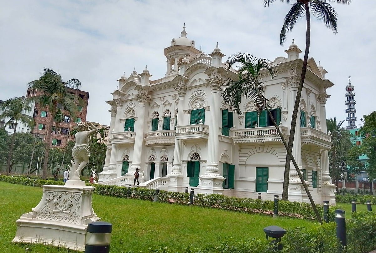 অপমানের জবাব দিতে নির্মাণ করা হয় যে প্রাসাদ