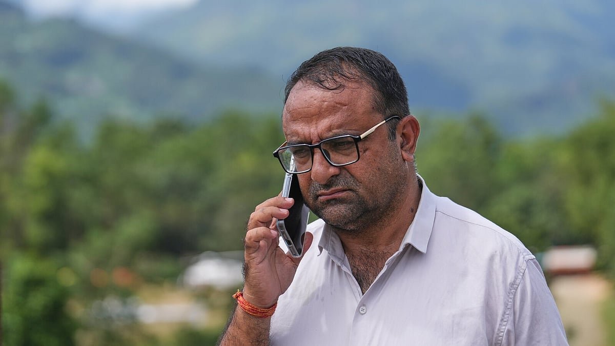 নেপালে স্কুলশিক্ষকের সিদ্ধান্তে বাঁচল ৯০০ শিক্ষার্থীর প্রাণ