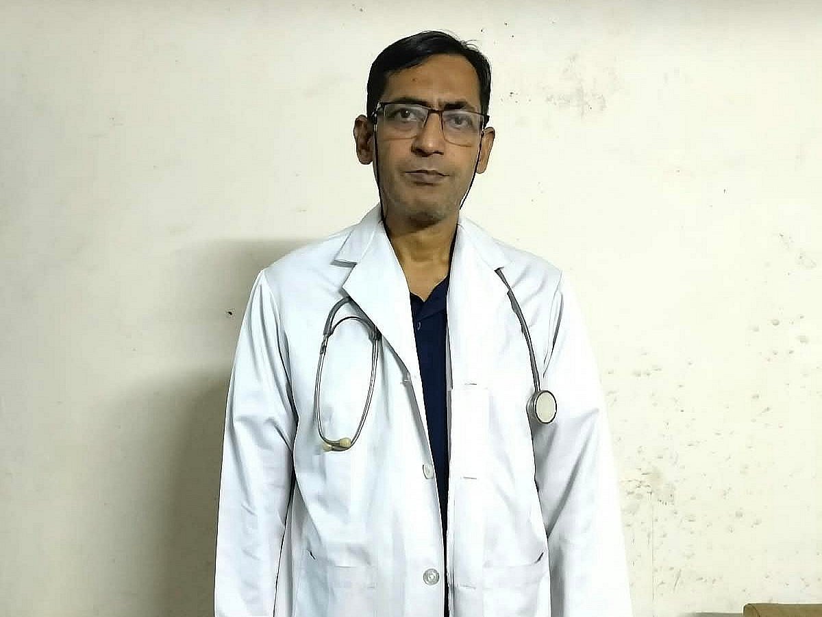 ৫১ বছর বয়সে এমবিবিএস