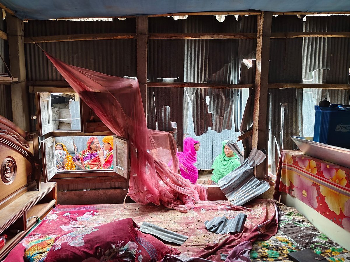 খেলা নিয়ে বিরোধ, ছাত্রদল নেতাকে না পেয়ে মামার বাড়িতে ভাঙচুর