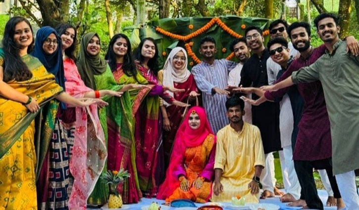বন্ধুত্ব থেকে ভালোবাসা: ক্যাম্পাসেই নতুন পরিচয় পেল হাসান-সাথীর গল্প