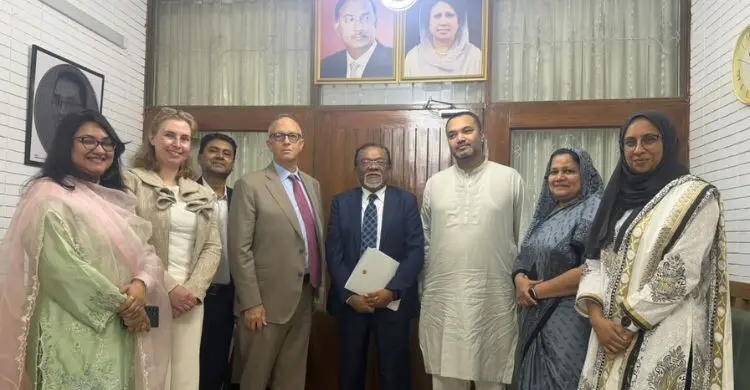 বিএনপির সঙ্গে আইআরআই প্রতিনিধিদলের বৈঠক