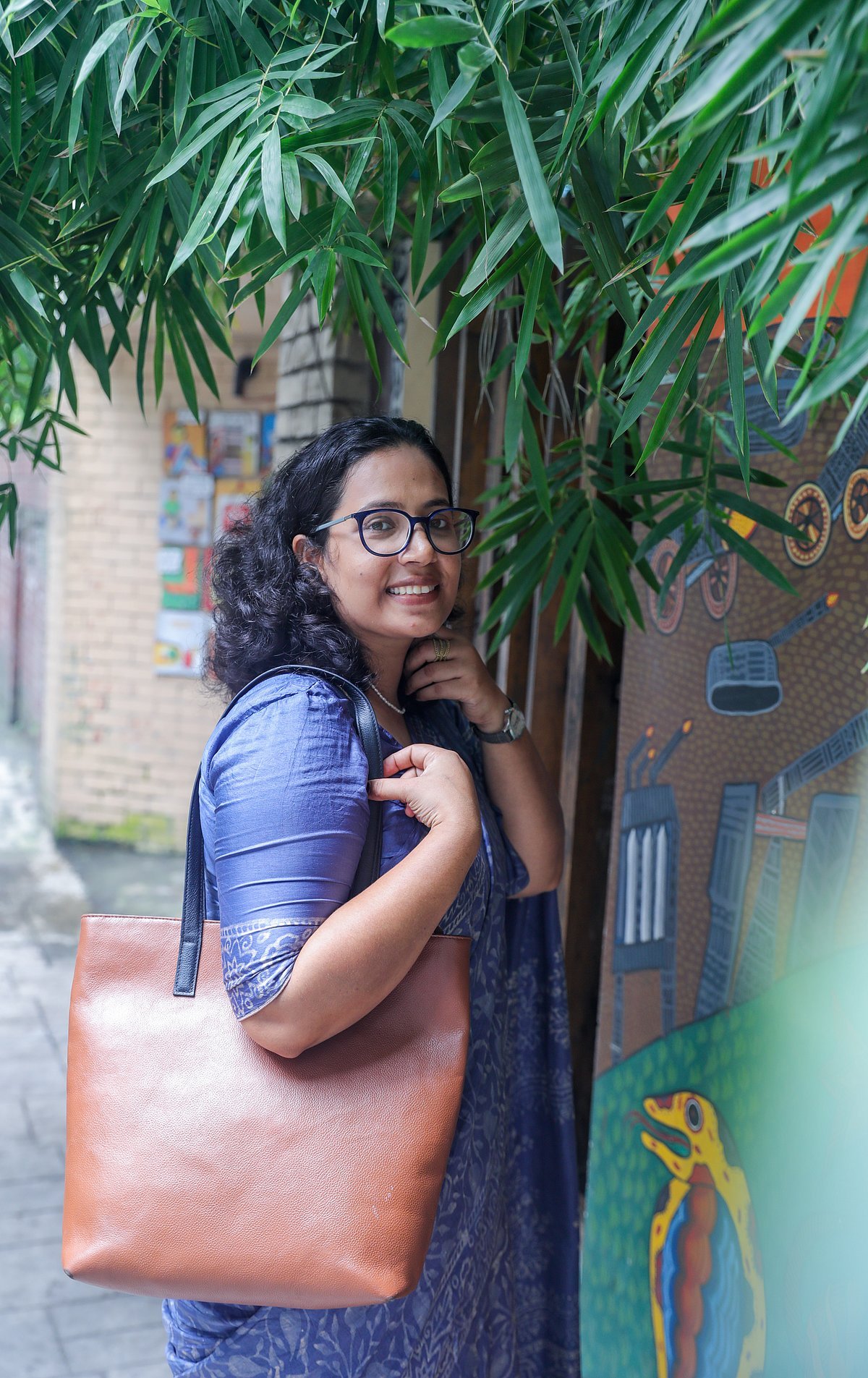 চামড়ার ব্যাগের যত্ন নেবেন যেভাবে