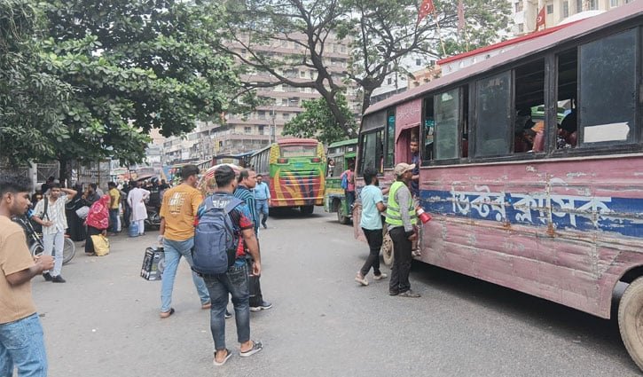 সিদ্ধান্তের আগেই বাসে বাড়তি ভাড়া আদায়