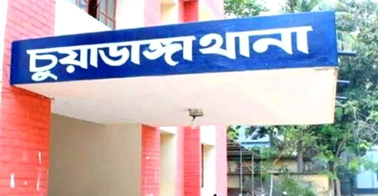 মালিককে গাছে বেঁধে মোটরসাইকেল নিয়ে গেল ছিনতাইকারীরা