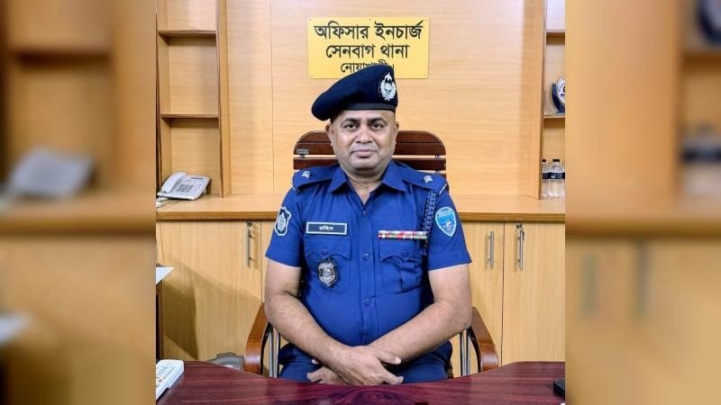 আ.লীগ নেতার বাড়িতে ভূরিভোজ, ওসি প্রত্যাহার