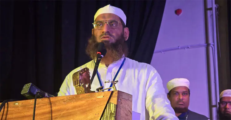 প্রধানমন্ত্রীকে সতর্ক করলেন মামুনুল হক