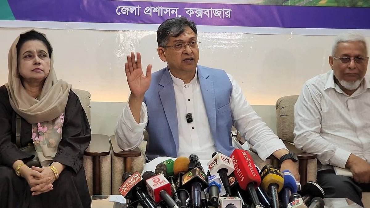 শিগগিরই মাদক কারবারিদের তালিকা হালনাগাদ, এরপর গ্রেপ্তার অভিযান: কক্সবাজারে স্বরাষ্ট্রমন্ত্রী