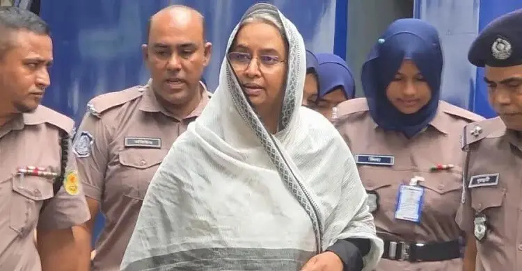 এখন জামিন চাই না, বাসায় যাওয়ার তাড়া নেই: ট্রাইব্যুনালে দীপু মনি