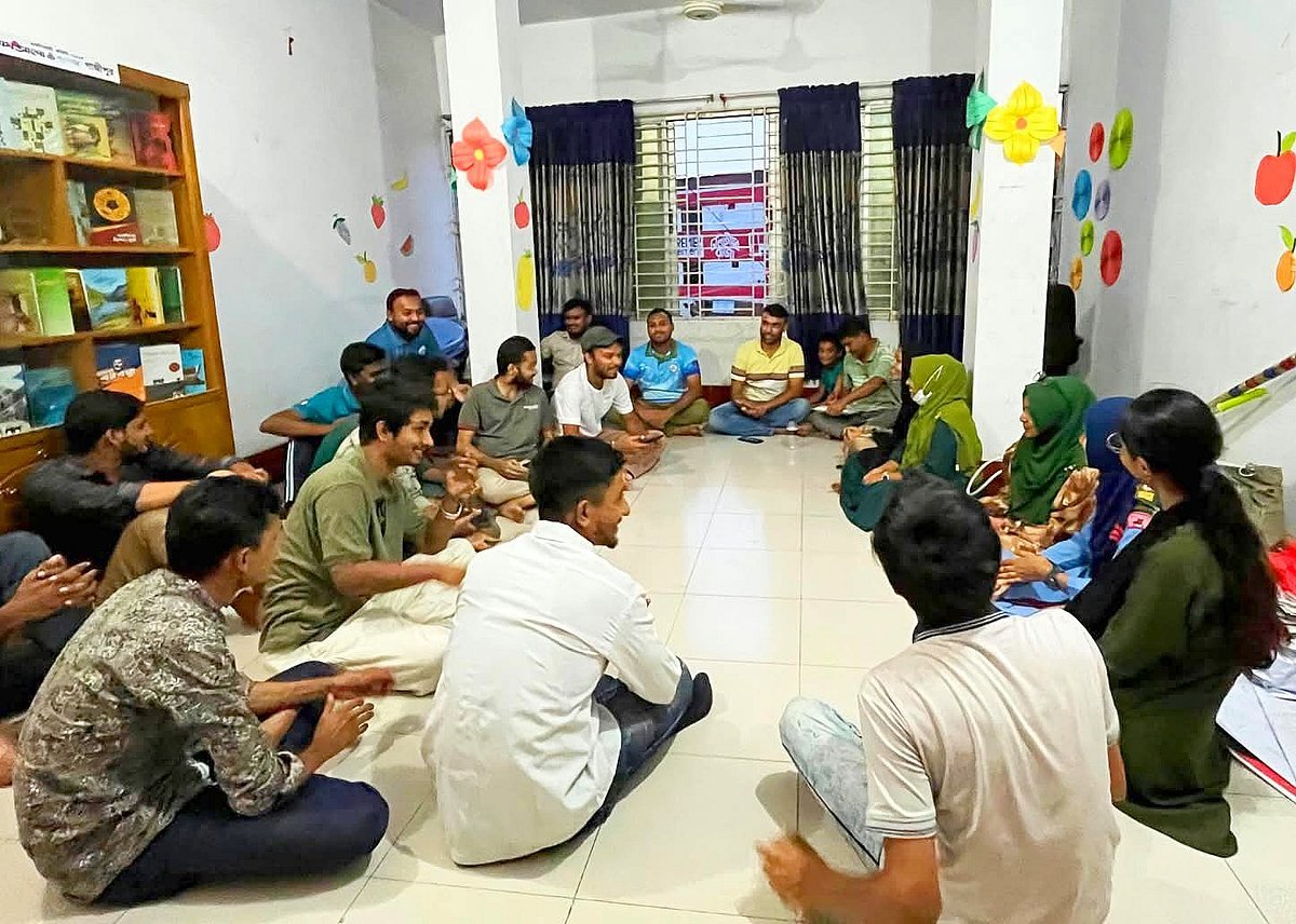 অন্যের মতামতের প্রতিও শ্রদ্ধাশীল হতে হবে
