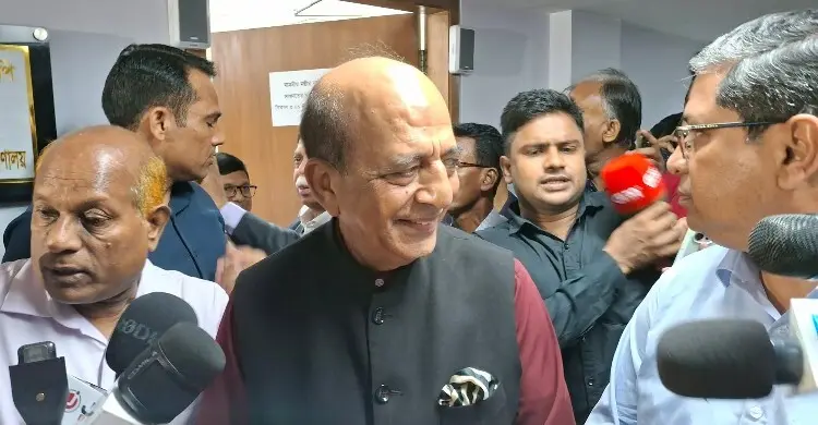 বাংলাদেশের অভ্যন্তরীণ রাজনীতি নিয়ে কিছু বলতে চাই না: দীনেশ ত্রিবেদী