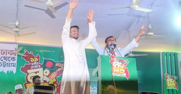 নাসীরুদ্দীন পাটওয়ারীকে ‘ওসমান হাদির ফটোকপি’ বললেন মঞ্জু