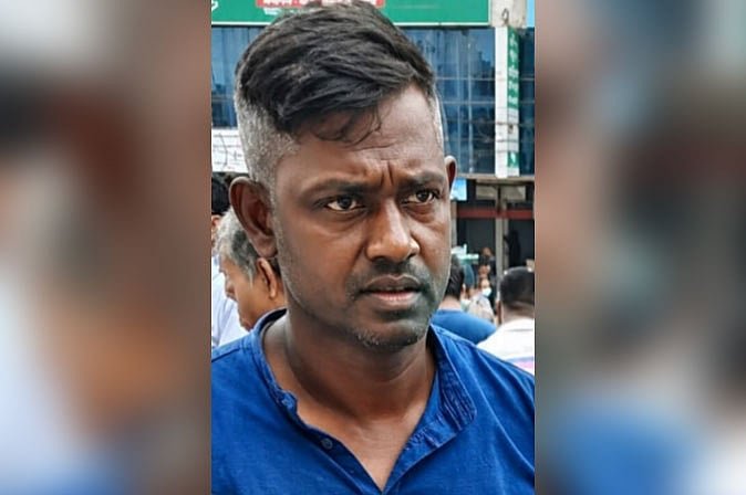 মোটরসাইকেলে আসে অস্ত্রধারীরা, প্রকাশ্যে বাজারে যুবদল কর্মীকে গুলি করে হত্যা