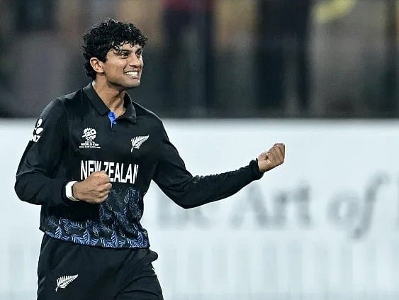 শুটিংয়ে ক্যাচ ধরতে গিয়ে চোট—ভারত সিরিজ থেকে ছিটকেই গেলেন রবীন্দ্র
